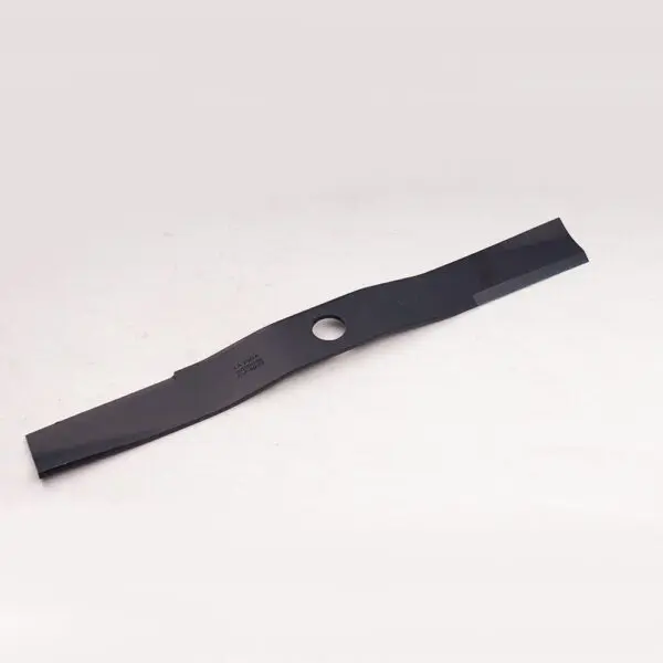 BLADE KUBOTA 72" DECK    2.2KG
