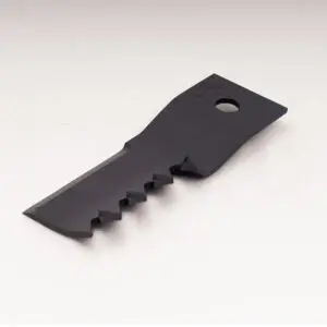 BLADE TIP SUPERIOR MULCH R/H  0.62KG